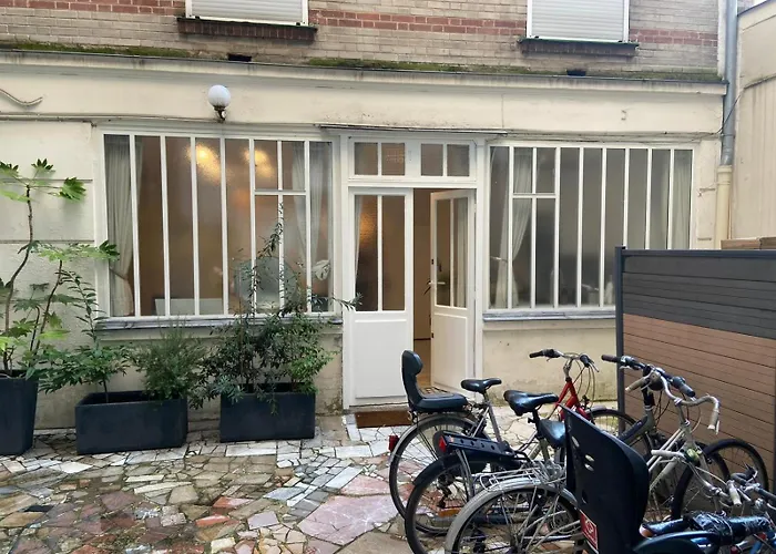 Appartamento Calm & Charming Atelier In Parigi, Francia
