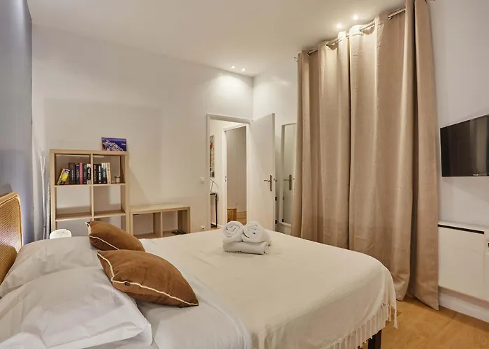 New Apartment 2 Bedrooms Center Of Paris By Studio Prestige, France