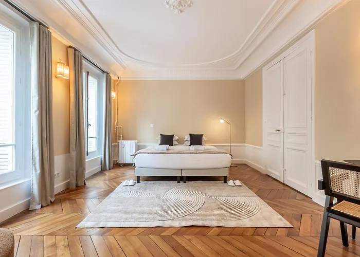 La Perle Apartment Paris, France