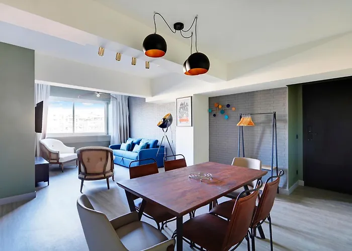 North Paris Suite, Frankreich