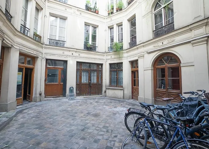 Appartement 2 étages Paris - Métro 9 Grands Boulevards - Folies Bergères, Francia
