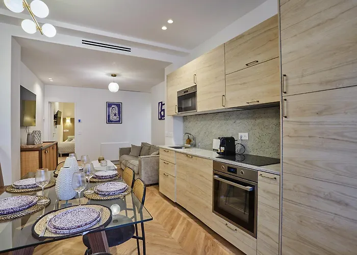 Sublime Air-Conditioned Apartment Center Of Paris, France