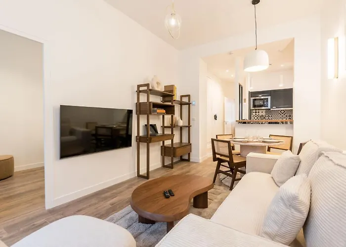 Elegant Appartement A Deux Pas Du Moulin Rouge Parijs, Frankrijk