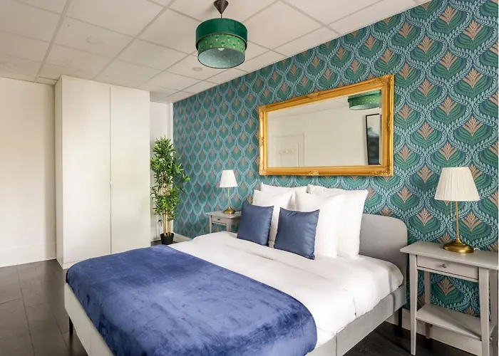 Merveil - Family Suite - Champs Elysees - Armee Paris, France