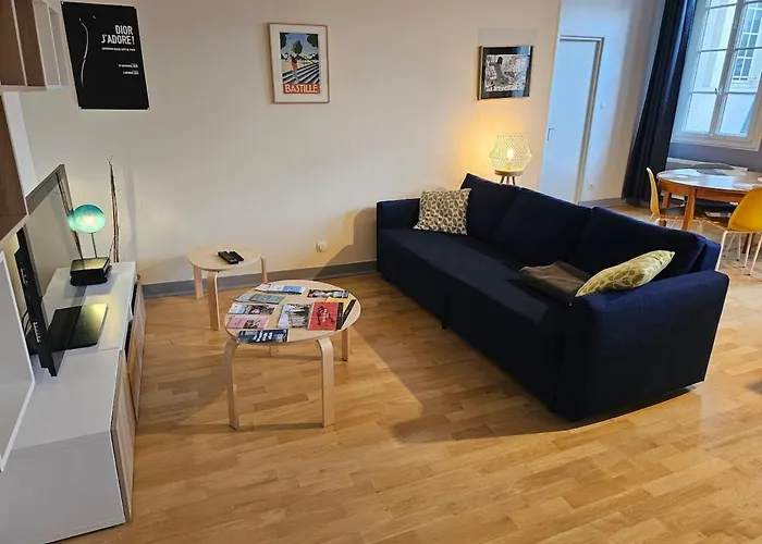 A Modern Appartment, Bright And Calm Parigi, Francia
