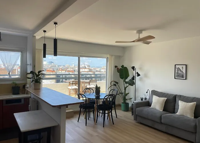 Home F8 - Terrace Paris'S View, Eiffel Tower Area, Francia