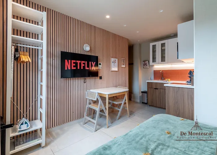 Montparnasse Central Studio With Ac 11 To 14M2 In A Prime Location Paris, France