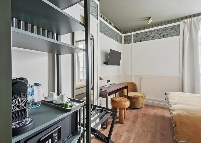 Hotel D'Win París, Francia