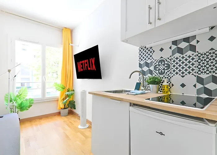 Tour Eiffel 10 Luxurious Apartment Studio-2P Free Netflix París, Francia