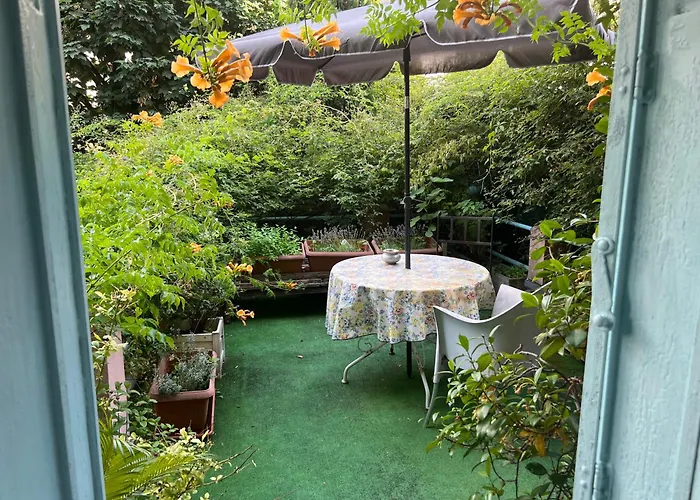 "Maison 1850 Paris 18" Chambre R Avec Terrasse Et Parking En Option, Frankreich