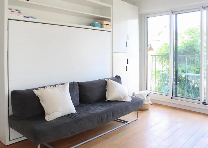 Charming 23 M Studio With Balcony - Sacre Coeur Paris, France
