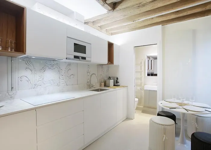 Apartment Le Marais By Studio Prestige Parigi, Francia