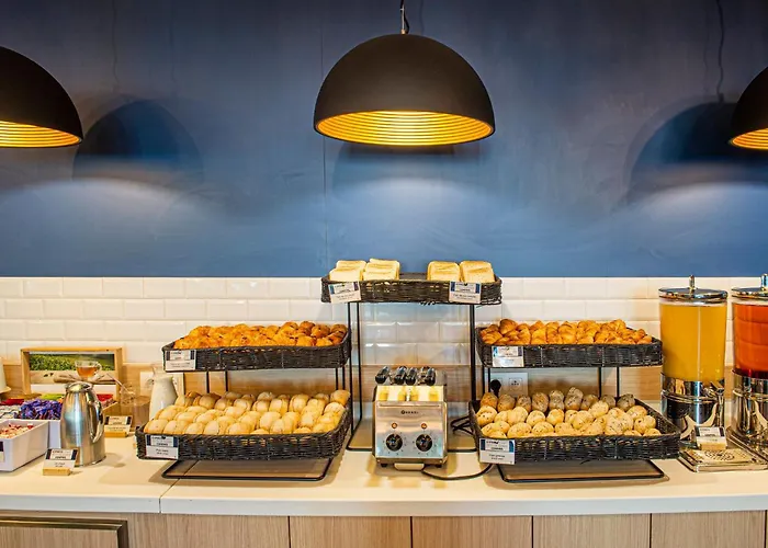 Holiday Inn Express Paris-Canal De La Villette By Ihg, Frankrijk