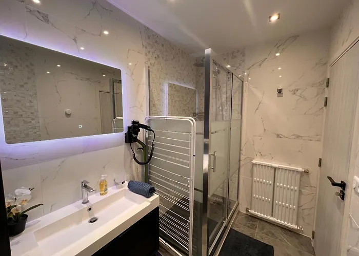 Chic Studio For 4 On Champs Elysees Avenue Parigi, Francia