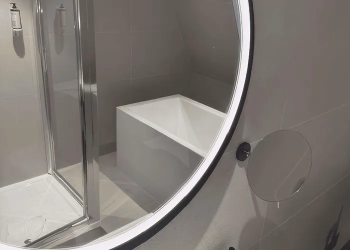Mercure Paris 17 Batignolles, France