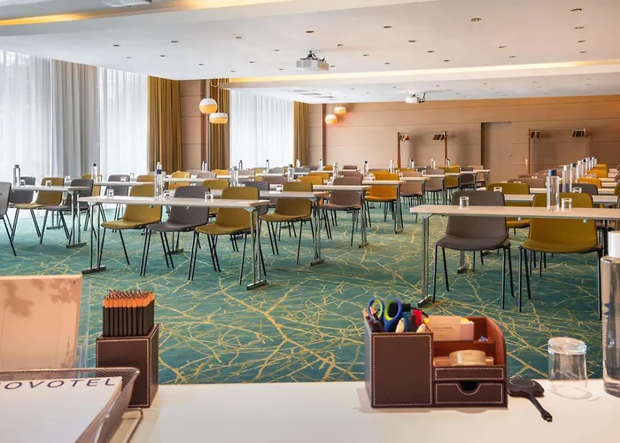 Novotel Paris 17, Франція
