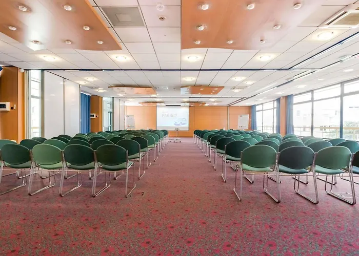 Готель Ibis Paris 17 Clichy-Batignolles, Франція