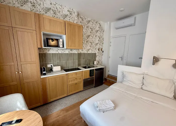 Pere Lachaise Apartments Paryż, Francja