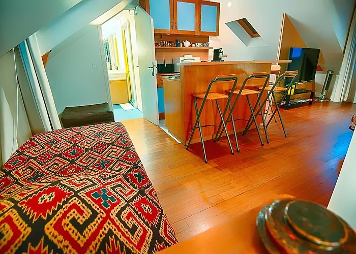 Paris-Oasis Montmartre Apartment, France