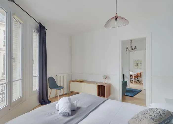 Lovely Parisian Flat - Louvre rue St Honoré, Francia