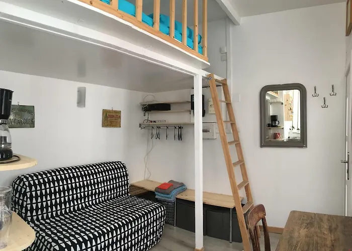Maisonnette Studio Sur Cour Paris, Frankreich