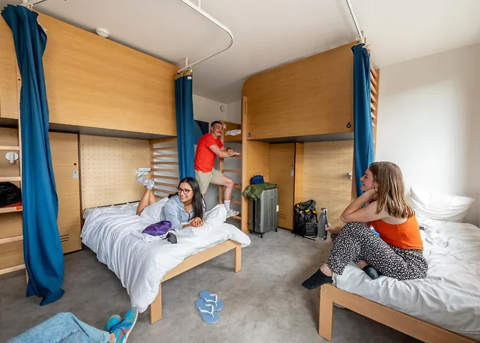 Ucpa Sport Station Hostel Paris