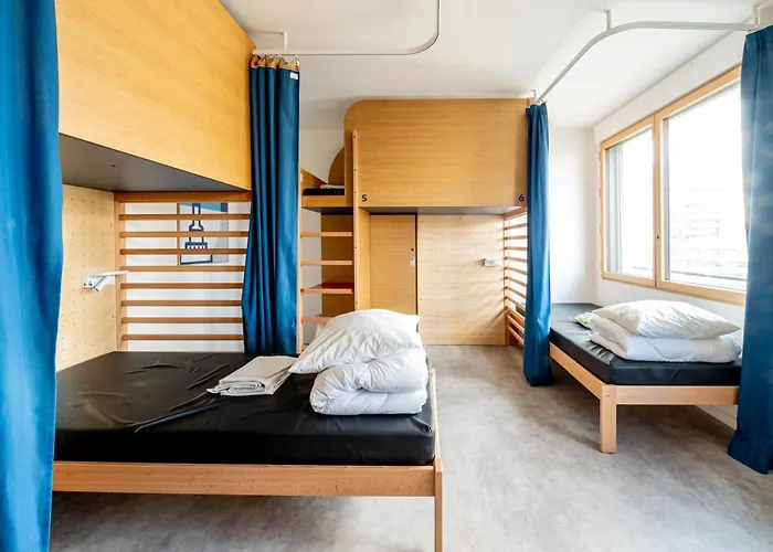 Ucpa Sport Station Hostel Paris