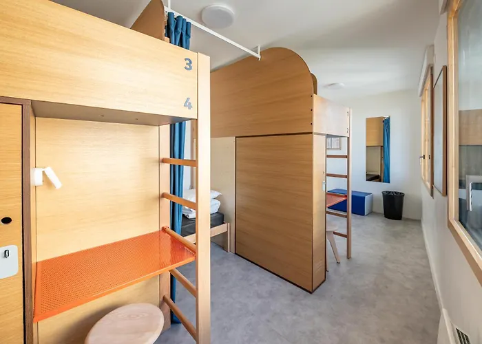 Ucpa Sport Station Hostel Paris