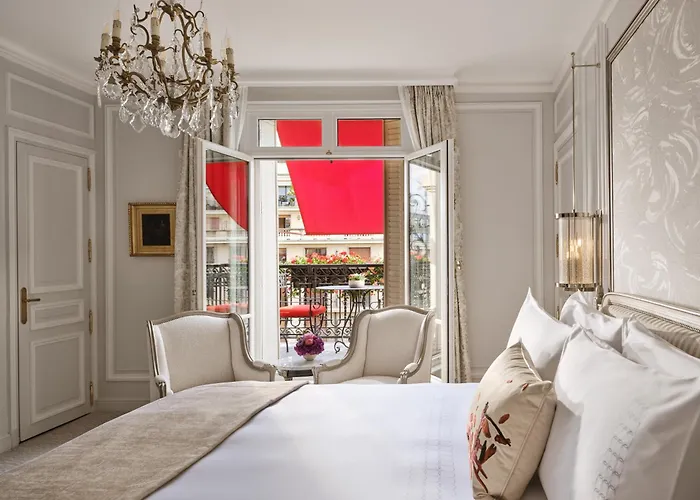 Hotel Plaza Athenee - Dorchester Collection